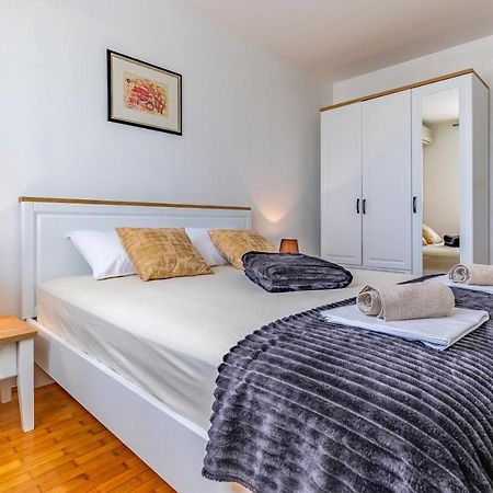 Olga'S Place-New Apartment 200 Mt From The Sea PUY 외부 사진